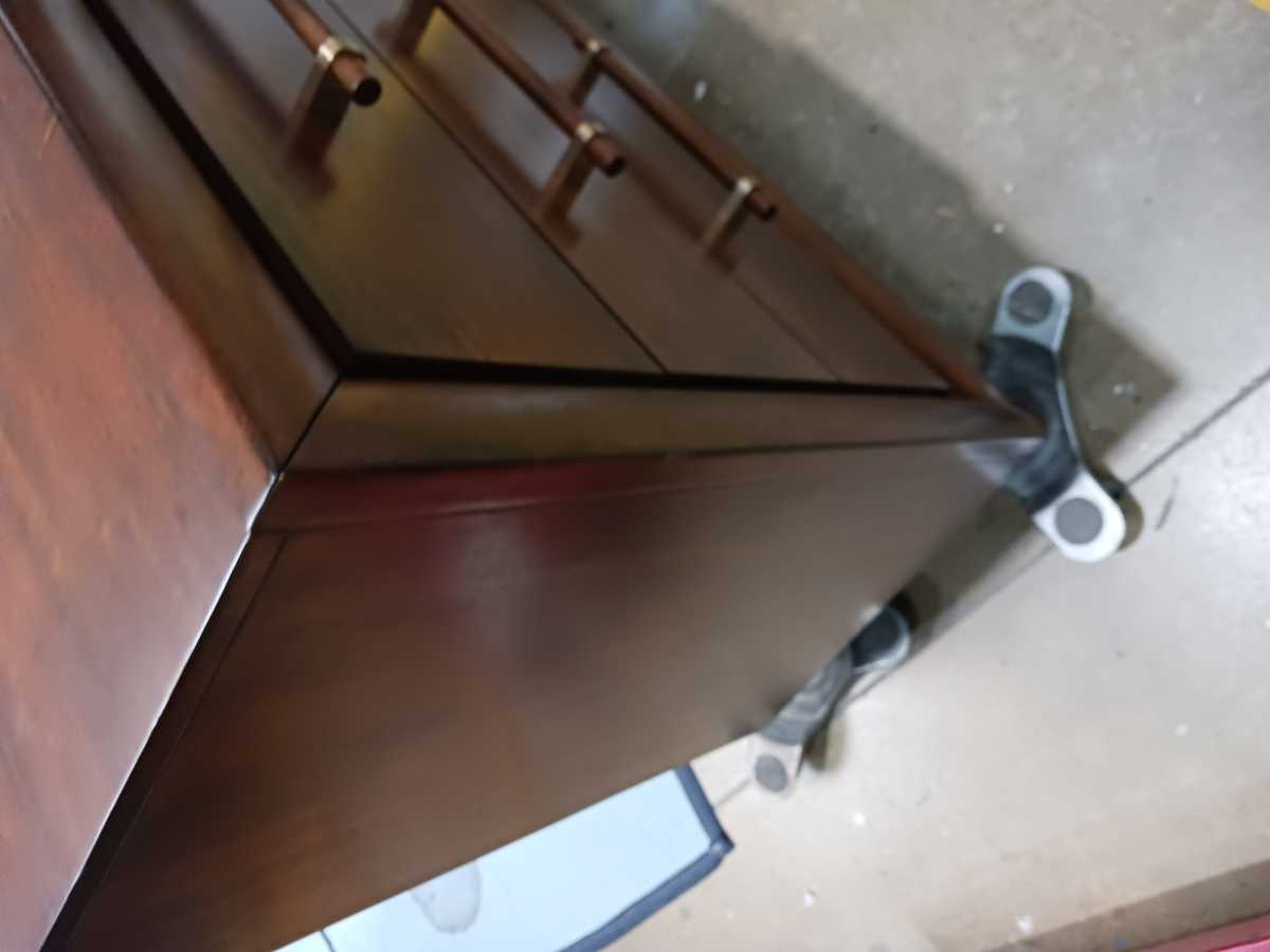 Lyncott Dresser - Gallery Image 15